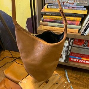 Baggu Round-Bottom Shoulder Bag